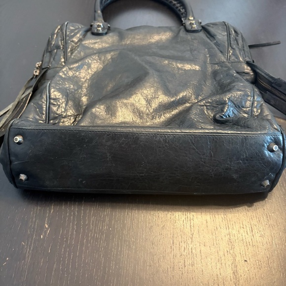 Balenciaga Velo City Black Leather Shoulder Tote Bag - Picture 5 of 15